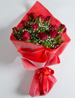 11 adet kırmızı gülden buket Ankara online çiçek gönderme sipariş